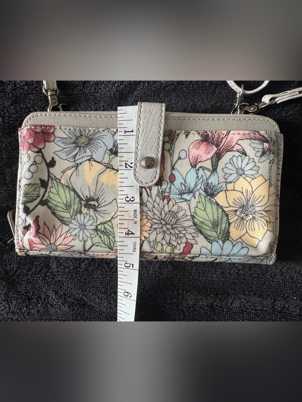 Sakroots Floral Print Crossbody Wallet/Wristlet - Picture 9 of 15